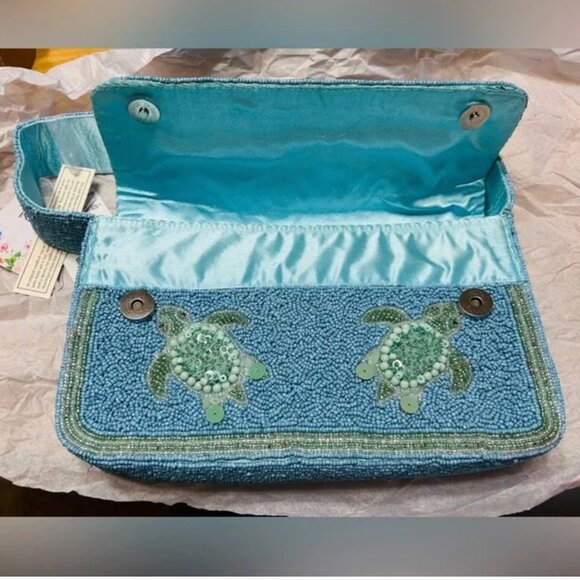 Handcrafted in India Tik Tok Viral Beaded Sea Turtle Shoulder Bag NWT - Picture 4 of 7